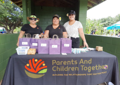 Hooikaika-Parnership-Ohana-Fes-2023-Parents-and-Children-Together-3-ladies-in-their-booth
